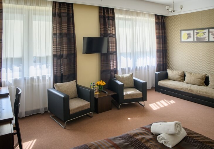 room1.jpg